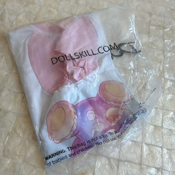 NWT Dolls Kill Sugar Thrillz Bear-ly Awake Baby Tee Teddy Bear M NEW shirt top - Picture 4 of 4